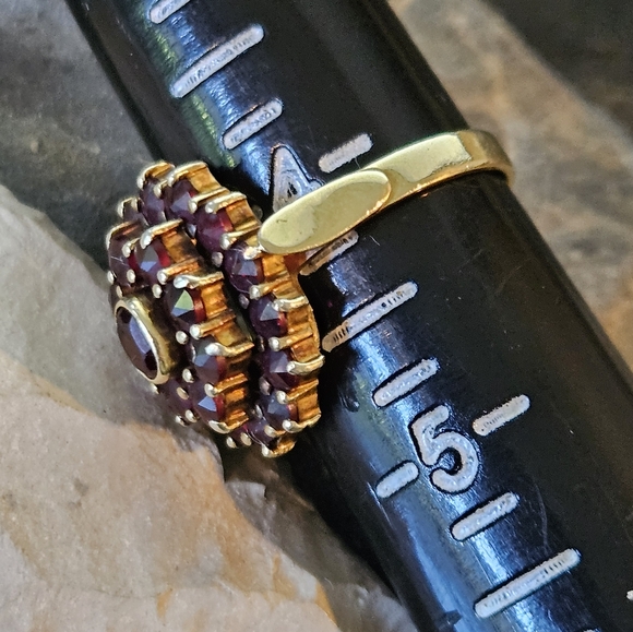 Vintage Bohemian Garnet 14K Yellow Gold Ring - Picture 9 of 15
